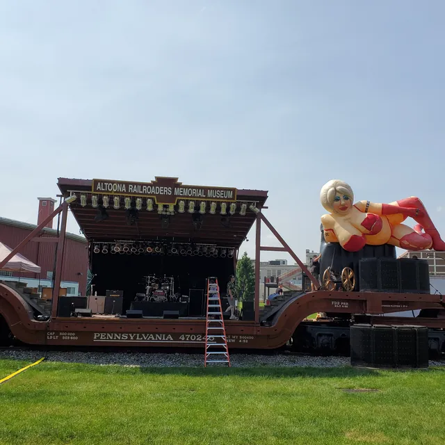 LIVE WIRE gallery image 109