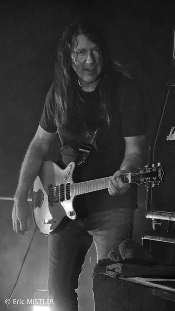 LIVE WIRE gallery image 123