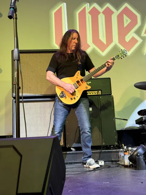 LIVE WIRE gallery image 147