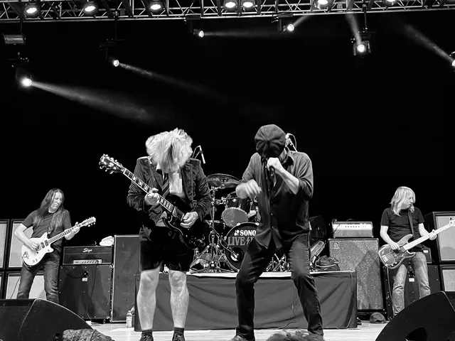 LIVE WIRE gallery image 157