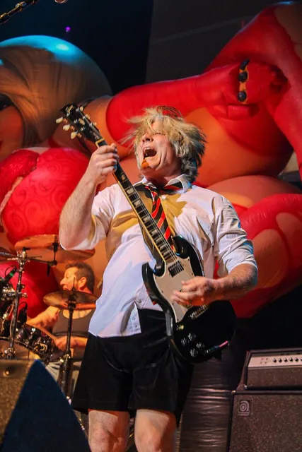 LIVE WIRE gallery image 162