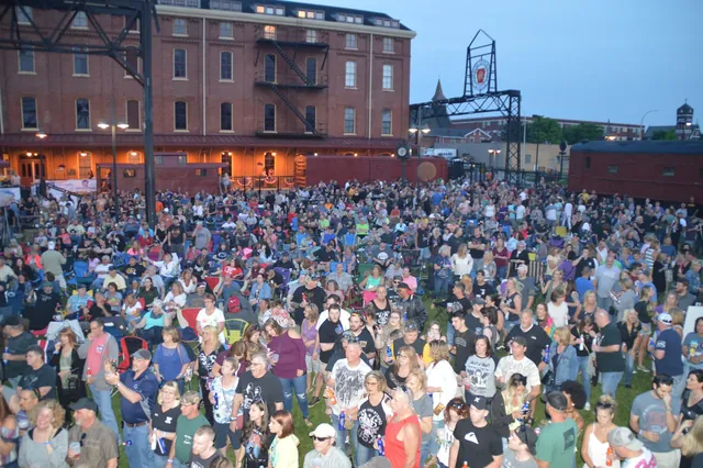 LIVE WIRE gallery image 176