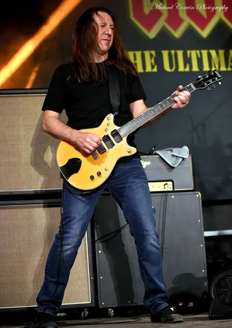 LIVE WIRE gallery image 178