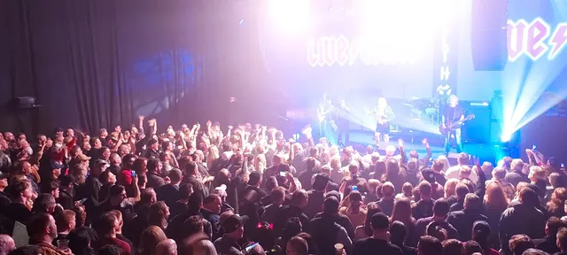 LIVE WIRE gallery image 027