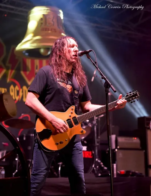 LIVE WIRE gallery image 034