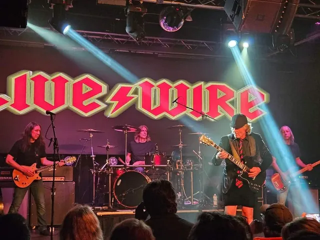 LIVE WIRE gallery image 035