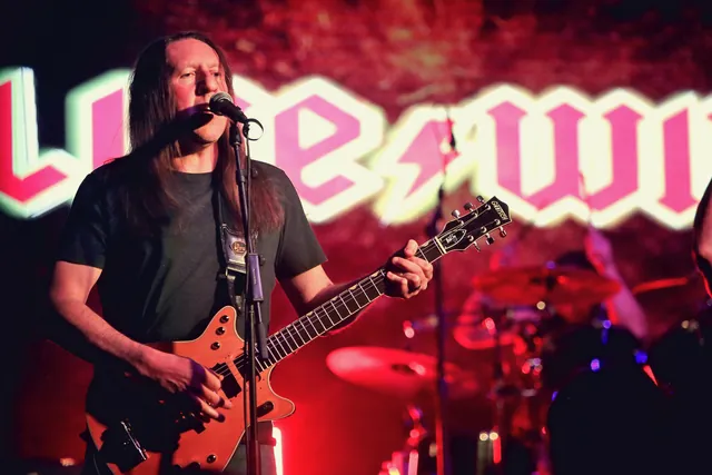 LIVE WIRE gallery image 004