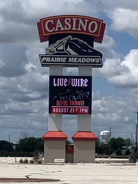 LIVE WIRE gallery image 042