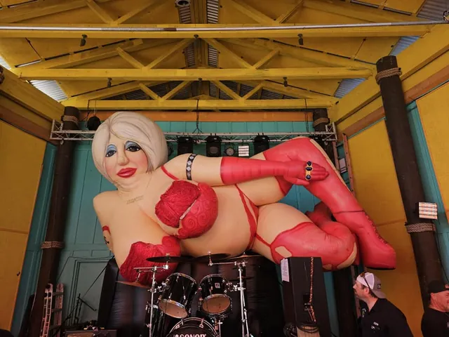 LIVE WIRE gallery image 70