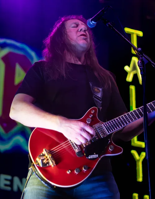 LIVE WIRE gallery image 83