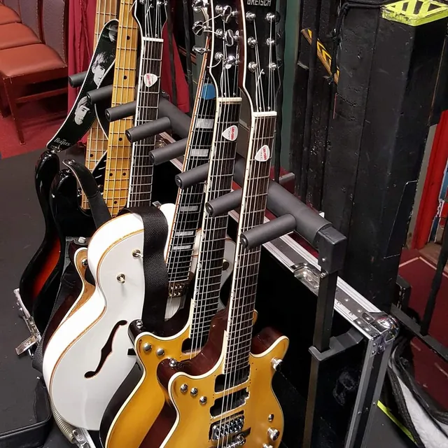 LIVE WIRE gallery image 91